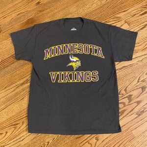Minnesota Vikings Football NFL Grey Large Short Sleeve Shirt